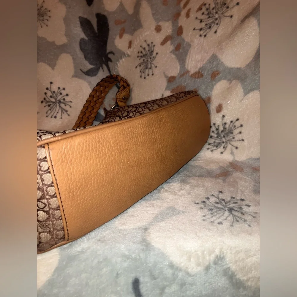 Brighton Heart Shoulder Bag - Picture 7 of 7